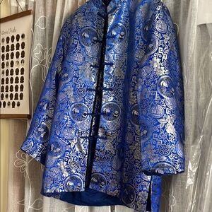 NWOT beautiful blue kimono jacket size L